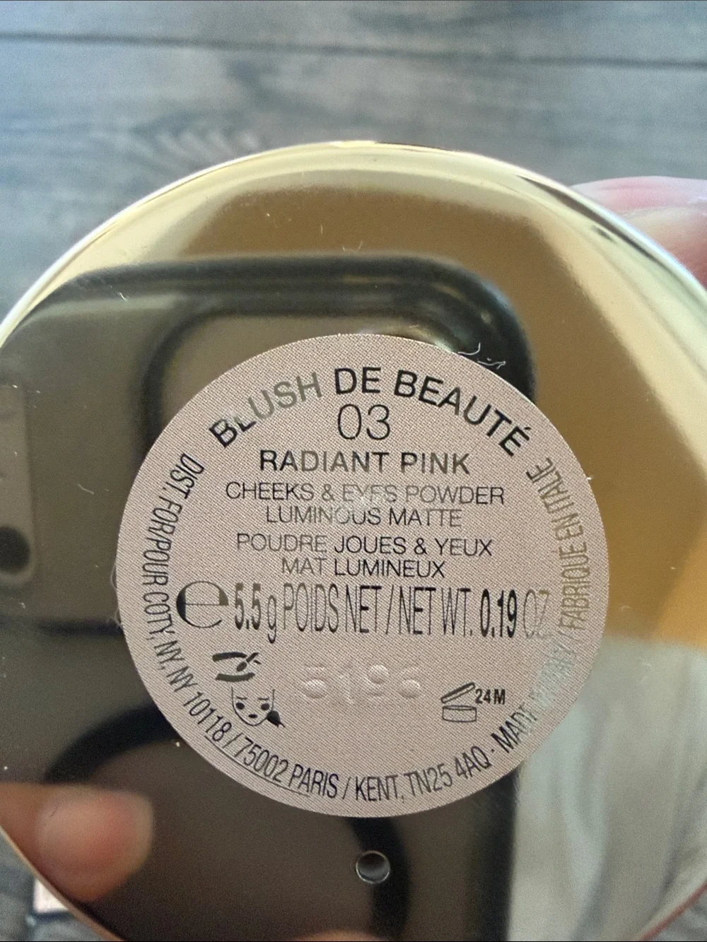 Gucci Blush de Beauté Radiant Pink Luminous Matte Cheek & Eye Powder